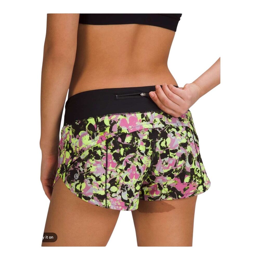 Lululemon Speed Up Low Rise 2.5 Inch Shorts Women 8
